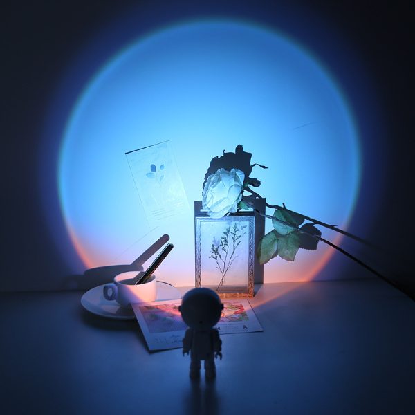 Rechargeable Astronaut Robot Rainbow Projection Sun Lamp Table Lamp Sunset Lamp Infinite Dimming Bedroom Atmosphere Lamp - Image 5