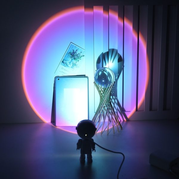 Rechargeable Astronaut Robot Rainbow Projection Sun Lamp Table Lamp Sunset Lamp Infinite Dimming Bedroom Atmosphere Lamp - Image 8